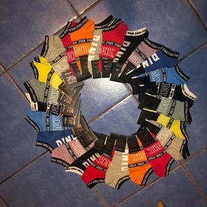 VS Pjnk socks